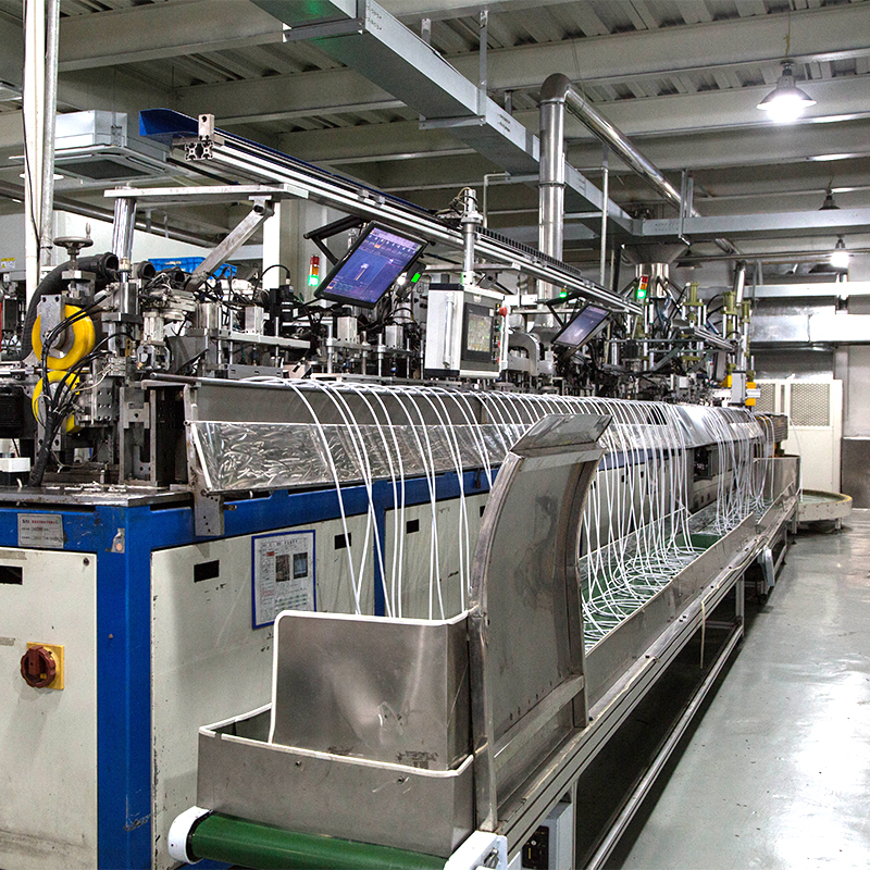 Linie de producție automată standard național cu trei nuclee și patru generații